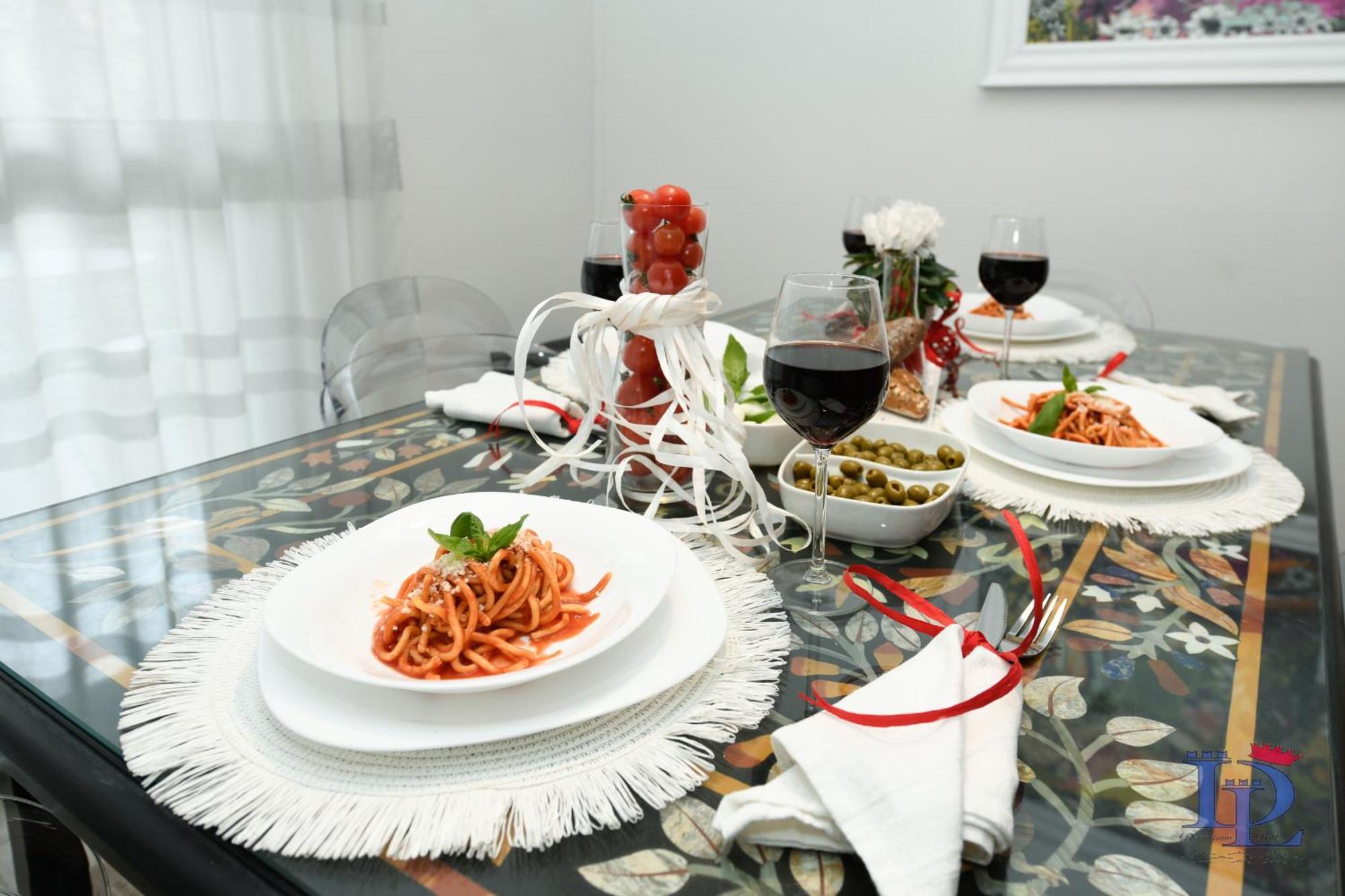 Desenzanoloft Official Partner Marriott Homes & Villas -The Wind Rose Renovation 2025 Desenzano del Garda Bagian luar foto