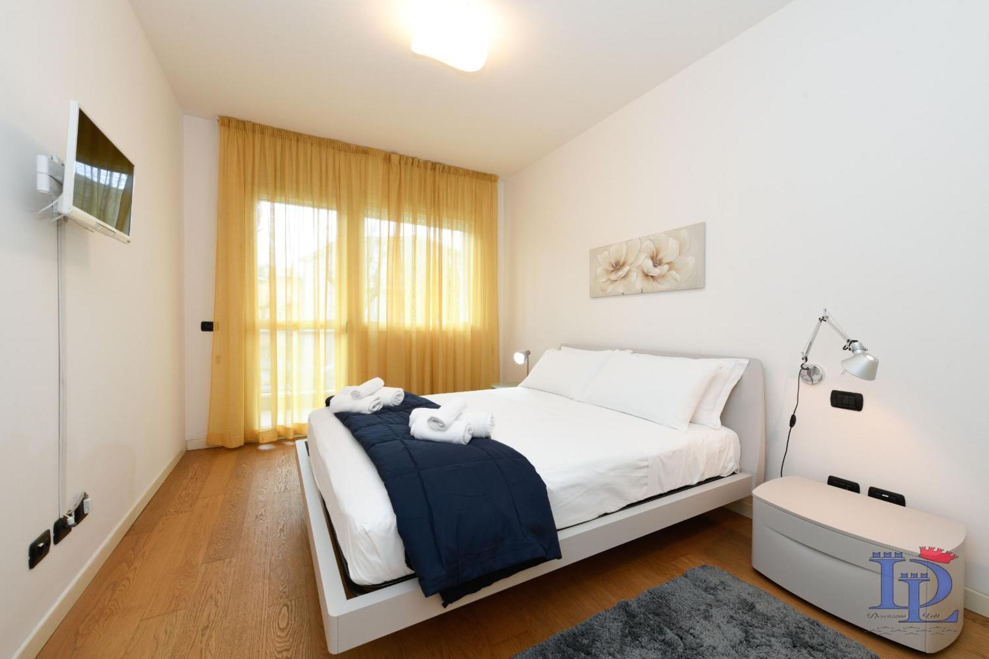 Desenzanoloft Official Partner Marriott Homes & Villas -The Wind Rose Renovation 2025 Desenzano del Garda Bagian luar foto